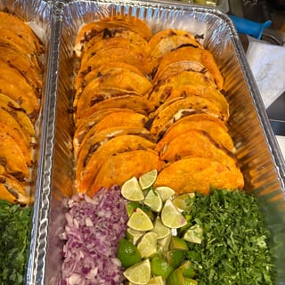 QUESATACOS SHAREABLE TRAY