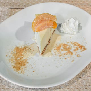 Peaches N Cream Cheesecake Slice